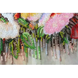 Pagrindinis karoliukų siuvinėjimo rinkinys Delikatiškos gėlės (Gėlės) 27x40 cm AAB-805