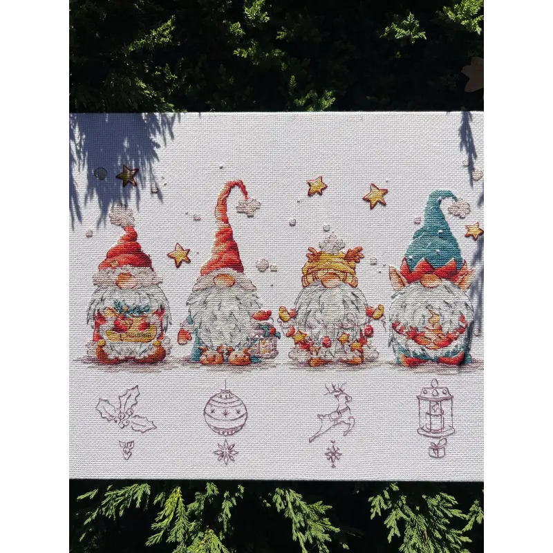 Cross stitch kit "Christmas gnomes" SANR-55