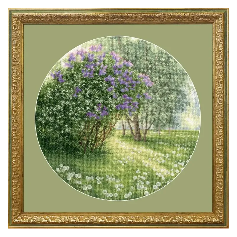 Cross stitch kit "Blooming lilac" 31.7x31.7 cm S/VM043