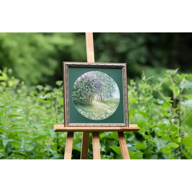 Cross stitch kit "Blooming lilac" 31.7x31.7 cm S/VM043