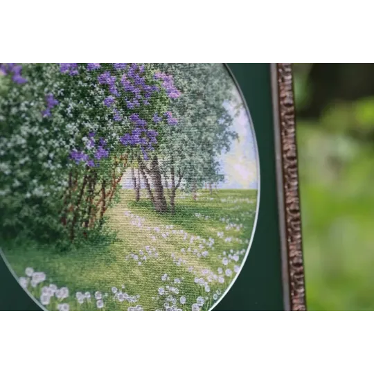 Набор для вышивания крестиком "Цветущая сирень" 31.7x31.7 см S/VM043
