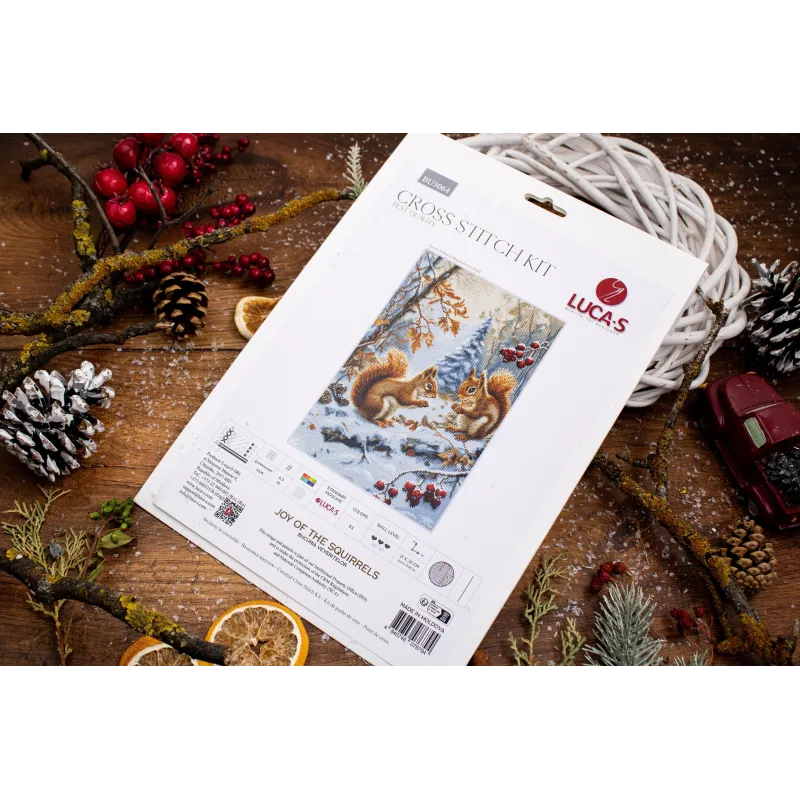 Набор для вышивания крестом "Радость Белок" 21x32см SBU5064