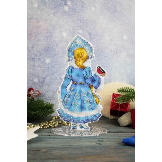 Набор для вышивания крестом "Снегурочка со подставкой" SR-944