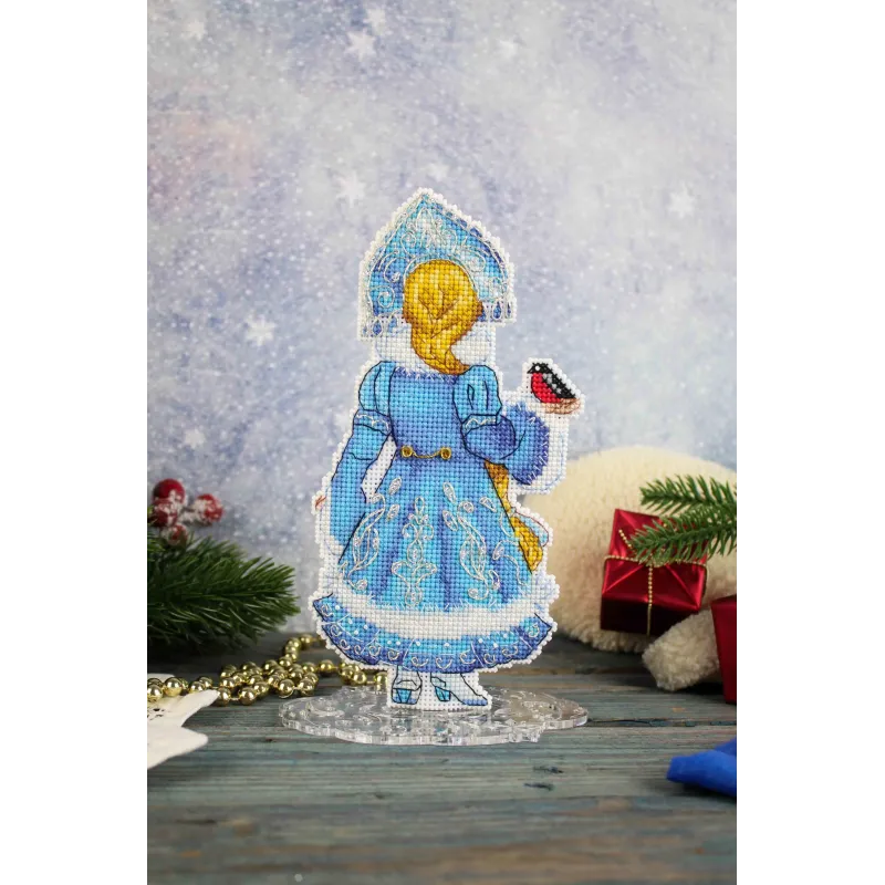Набор для вышивания крестом "Снегурочка со подставкой" SR-944