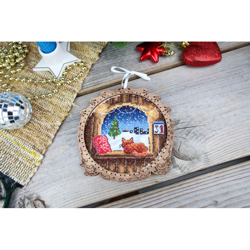 Kit de broderie point de croix sur base en bois "Miniature. Hiver dehors la fenêtre" SO-119