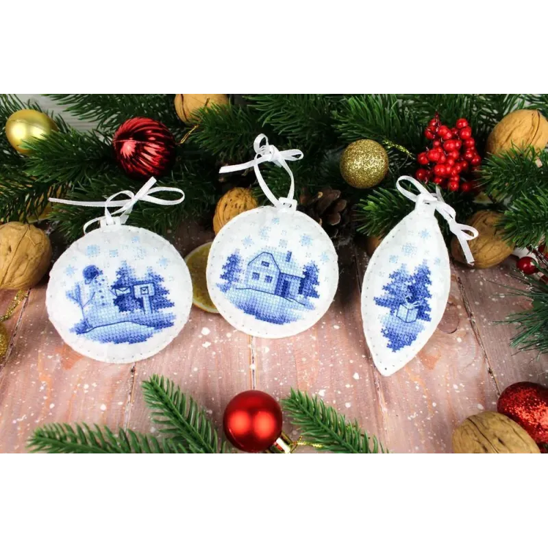 Kit de point de croix "Jouets du nouvel an n° 2. Lot de 3" ST-1073