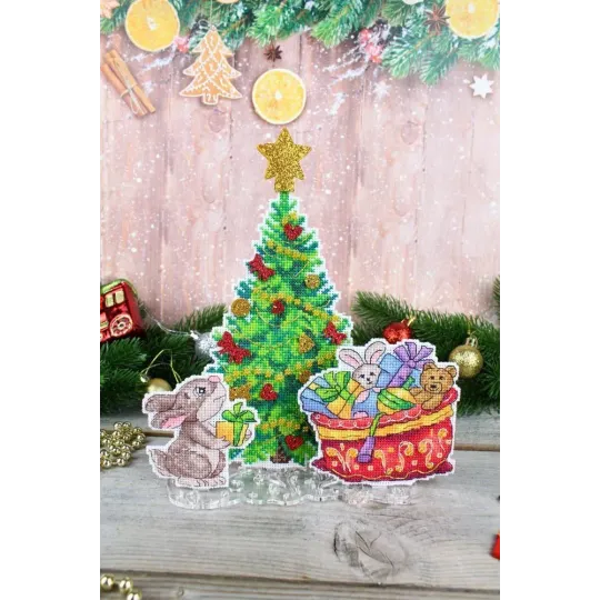 Kit de point de croix "Arbre de Noël avec des cadeaux. Lot de 3 scènes + support" SR-945