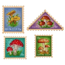 Kryželiu ant medinio pagrindo "USSR stamps. Magnets" SO-115