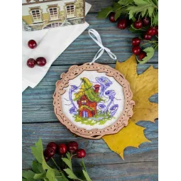 Cross-stich on wooden base "Miniature. Swamp House" SO-105