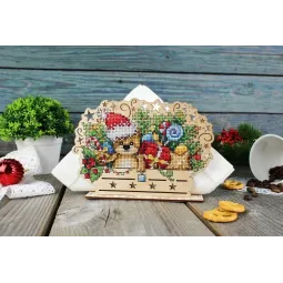 Kreuzstich auf Holzbasis "Serviettenhalter "Das Neue Jahr kommt" SO-096