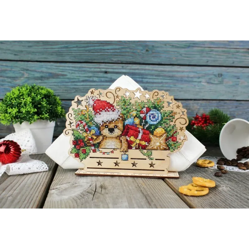 Вышивка крестиком на деревянной основе "Салфетница "Новый год наступает" SO-096
