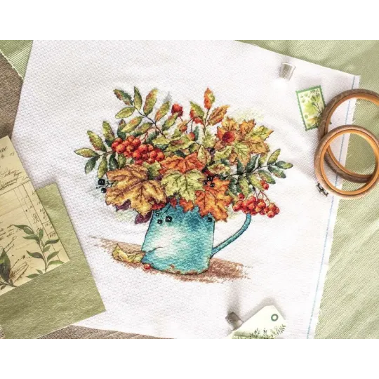 Cross stitch kit "Scarlet bunches of rowan" SNV-878 (AS)