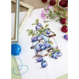 Kryželiu siuvinėjimo rinkinys "Garden plums" SNV-877