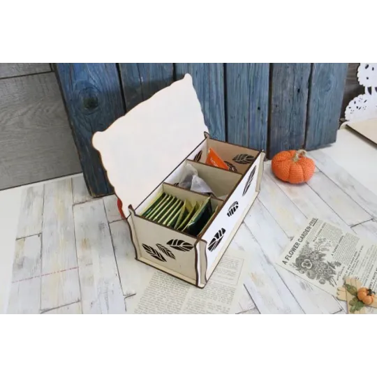 Boîte à thé en bois avec décoration de broderie "Berry tea party" SO-084