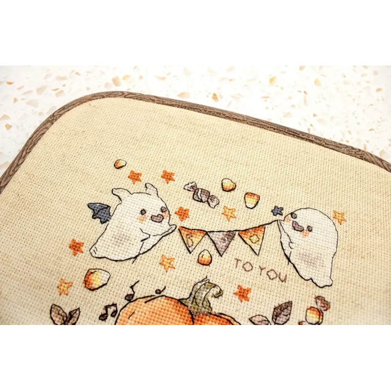 Набор для вышивания крестиком "Boo To You" 15x14cm SLETIL8814