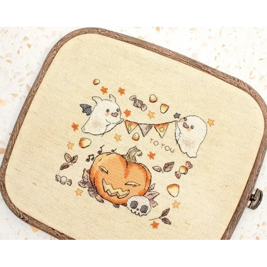 Kit de point de croix compté "Boo To You" 15x14cm SLETIL8814