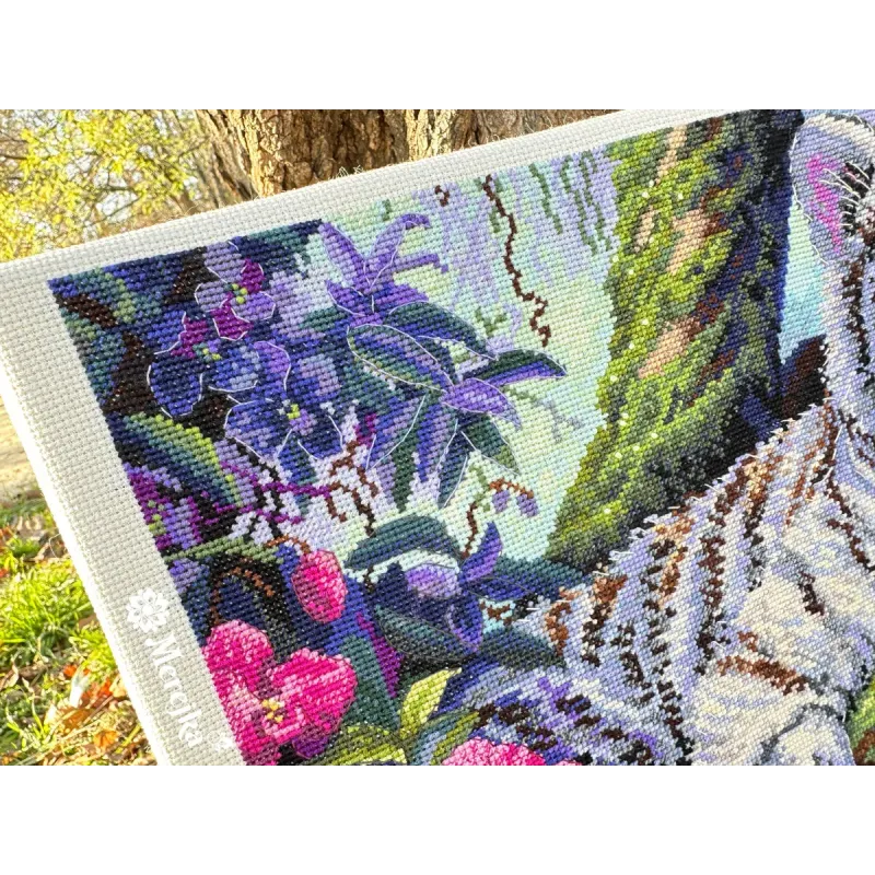 SALE Cross stitch kit "White Tiger" 37x29 cm SK260