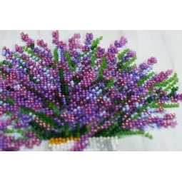 Vidutinio dydžio karoliukų siuvinėjimo rinkinys Lavandos aromatas (natiurmortas) 20x20 cm AAMB-059