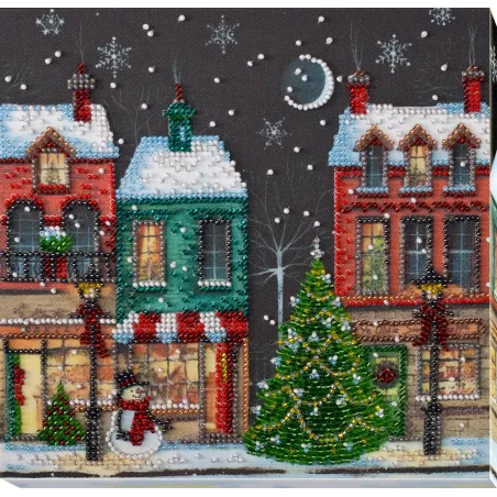 Vidutinio dydžio karoliukų siuvinėjimo rinkinys - Šventinis miestelis (Žiemos pasaka) 20x20 cm AAMB-048