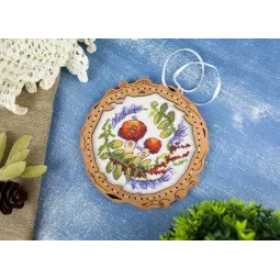 Kreuzstich auf Holzsockel "Miniatur. Pilzhaus" SO-104