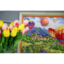 Набор для вышивания Воздушные шары над замком 31,5x42,5 см S/DL040