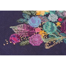 Kryželiu siuvinėjimo rinkinys Kalėdų eglutė 19x22 cm AAH-090