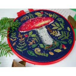 Cross-stitch kits with Hoop Included Forest handsome 17x17 cm AAHM-071