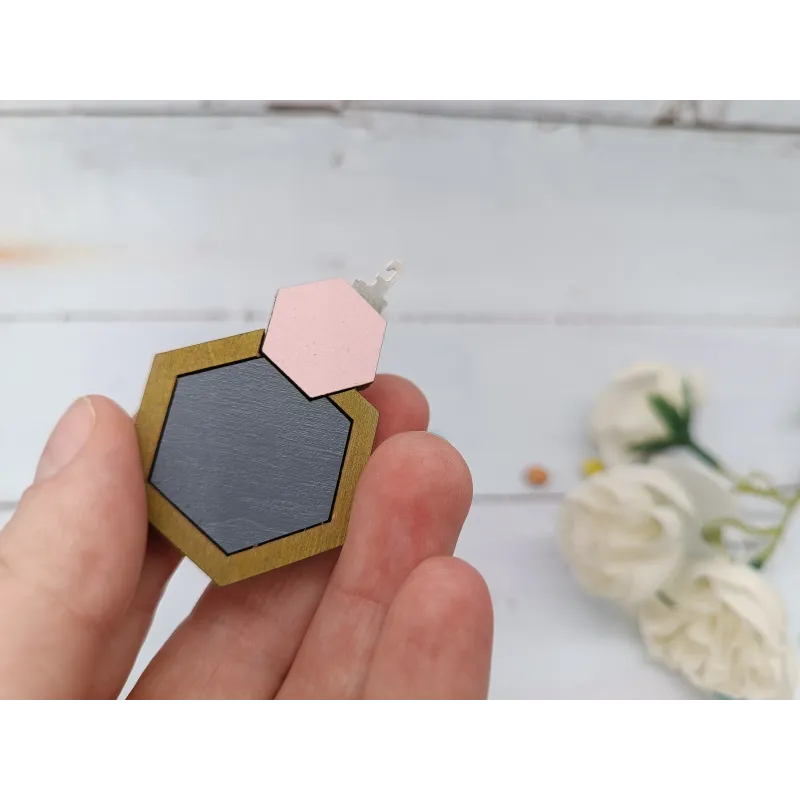 Enfile-aiguille. Hexagone rose KF070/2