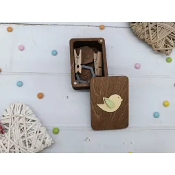 Boîte en bois. Petit oiseau KF057/33
