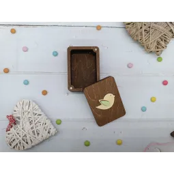 Boîte en bois. Petit oiseau KF057/33