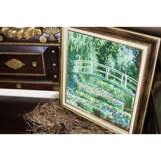 Cross stitch kit "White water lilies" 40.5 × 40 cm 1899 S/MK052