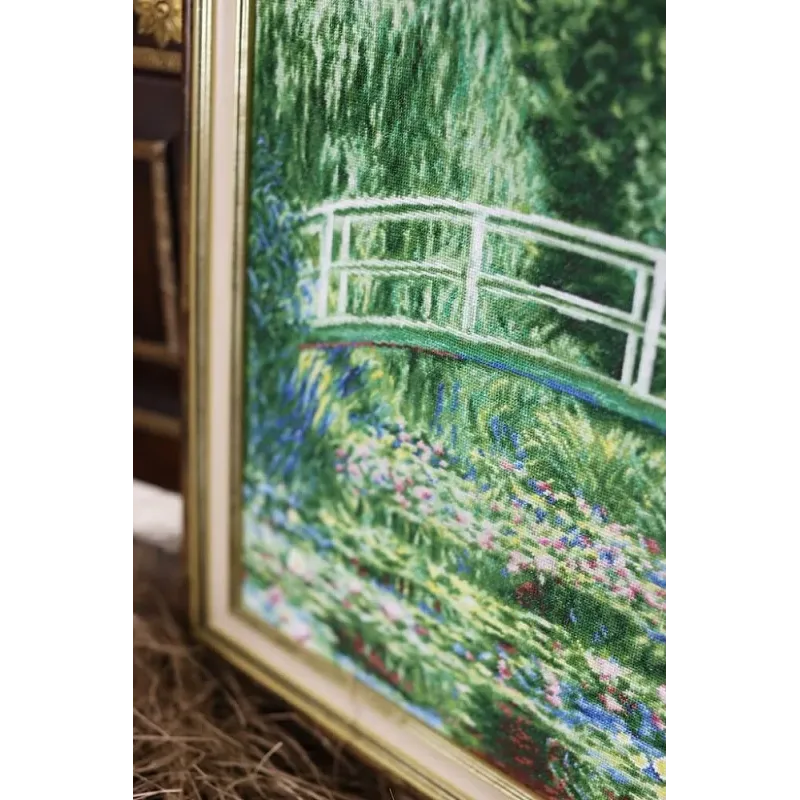 Cross stitch kit "White water lilies" 40.5 × 40 cm 1899 S/MK052