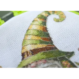 Cross-stitch kit with Hoop Included Florist 15x15 cm AAHM-088