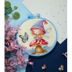 Cross-stitch kit with Hoop Included Tiny Sorceress 15x15 cm AAHM-086
