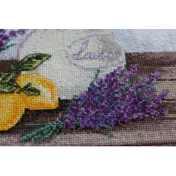 Kryželio siuvinėjimo rinkinys Provance's aroma 32x32 cm AAH-064