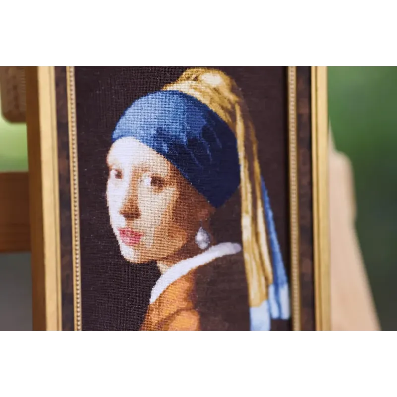 Cross stitch kit Girl with a pearl earring 12,5x19,5 cm S/KR003