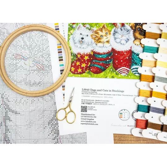 Kit de point de croix "Chiens et chats dans les bas" 37x24cm SLETIL9940
