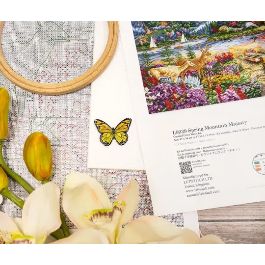 Набор для вышивания крестиком "Spring Mountain Majesty" 45x34cm SLETIL9939