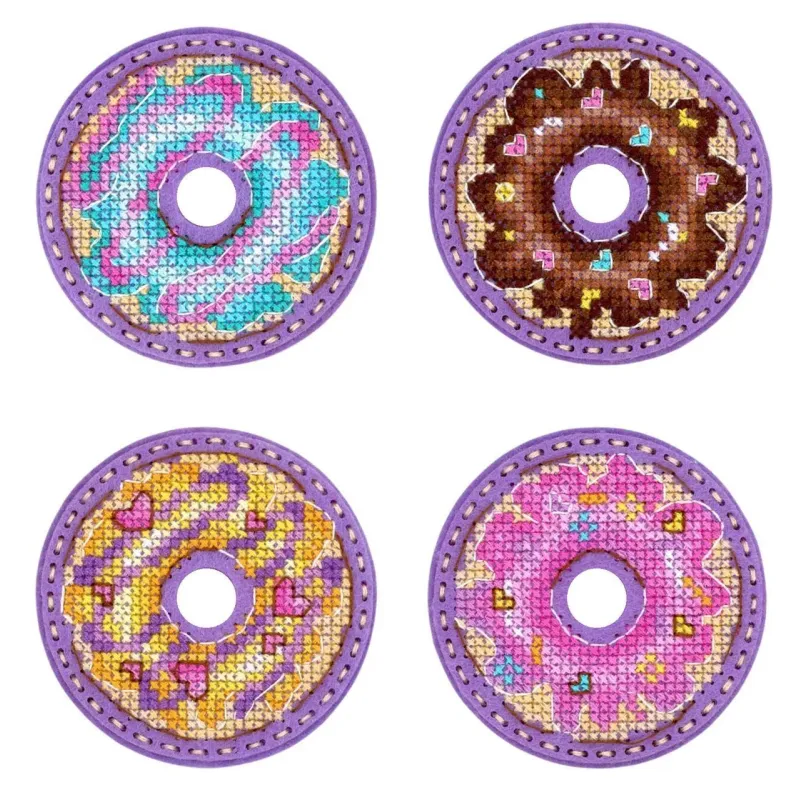 Kit de point de croix "Donuts. Badges. Aimants" 6*6 cm ST-1027