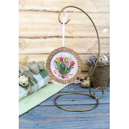 Cross-stitch on wooden base "Miniature. Bouquet of tulips" 8*8 cm SO-138
