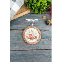 Kreuzstich auf Holzgrund "Miniatur. Quarkkuchen" 8*8 cm SO-136