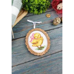 Cross-stitch on wooden base "Miniature. Chicken with a bow" 10*9 cm SO-127