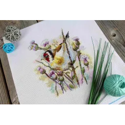 Cross stitch kit "Lurking Goldfinch" 18*19 cm SNV-921
