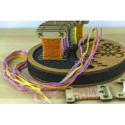 Organizer for spools and needles PB-020-IMG-1