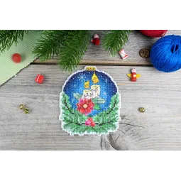 Kryželiu siuvinėjimo rinkinys "Naujametinis rutulys su meškėnu" 10x9 cm SR-1161