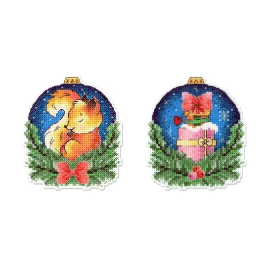 Набор для вышивания крестиком "Новогодний шар с белкой" 10х9 см SR-1160