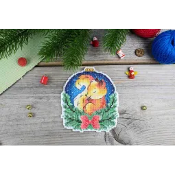 Cross stitch kit "New Year's ball with a squirrel" 10x9 cm SR-1160