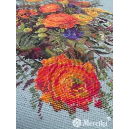 Kryželiu siuvinėjimo rinkinys „Saulės nutvieksti žiedlapiai“ 39x31 cm SK270