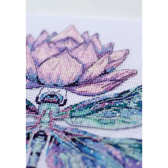 Набор для вышивания крестом "Летняя муза" 24x34 см AAH-278