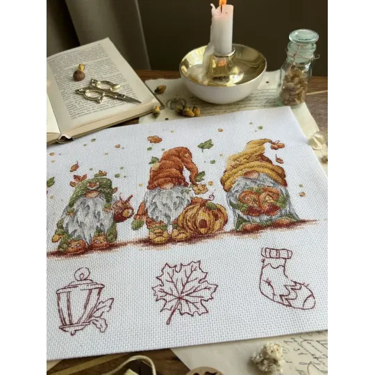 Kit de point de croix "Gnomes d'automne" 32х21,5 cm SANO-34